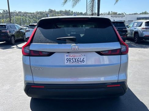 Used 2025 Honda CR-V EX image 9