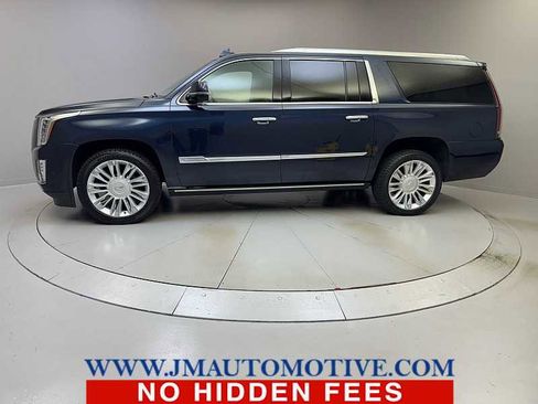 Used 2018 Cadillac Escalade ESV Platinum image 2