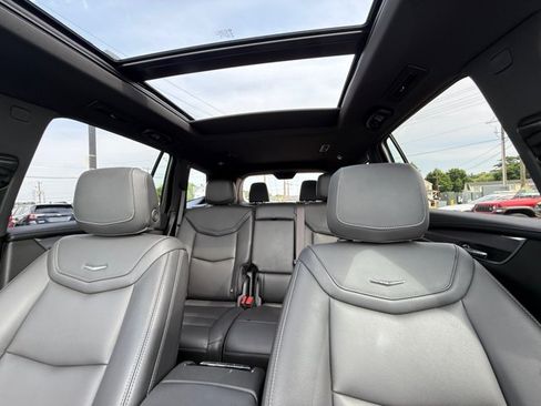 Used 2025 Cadillac XT6 Luxury FWD image 32