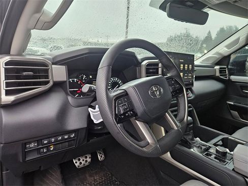 Used 2023 Toyota Tundra Limited image 7