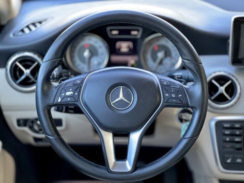 Used 2015 Mercedes-Benz GLA 250 4MATIC w/ Premium Package image 37