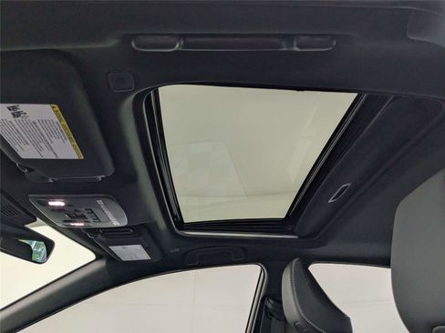 Certified 2025 Toyota Camry SE FWD image 15