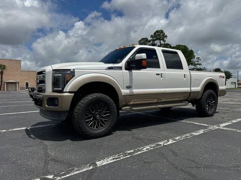 Used 2014 Ford F350 King Ranch w/ FX4 Off-Road Package AWD/4WD image 2