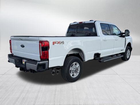 New 2026 Ford F350 XLT w/ XLT Premium Package AWD/4WD image 4