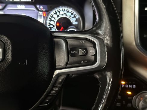 Used 2019 RAM 1500 Laramie AWD/4WD image 13