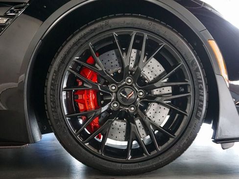 Used 2017 Chevrolet Corvette Z06 RWD image 63