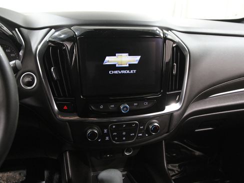 Certified 2023 Chevrolet Traverse LT image 9