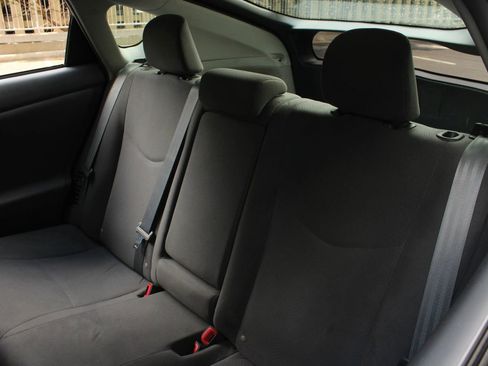 Used 2010 Toyota Prius Three FWD image 18