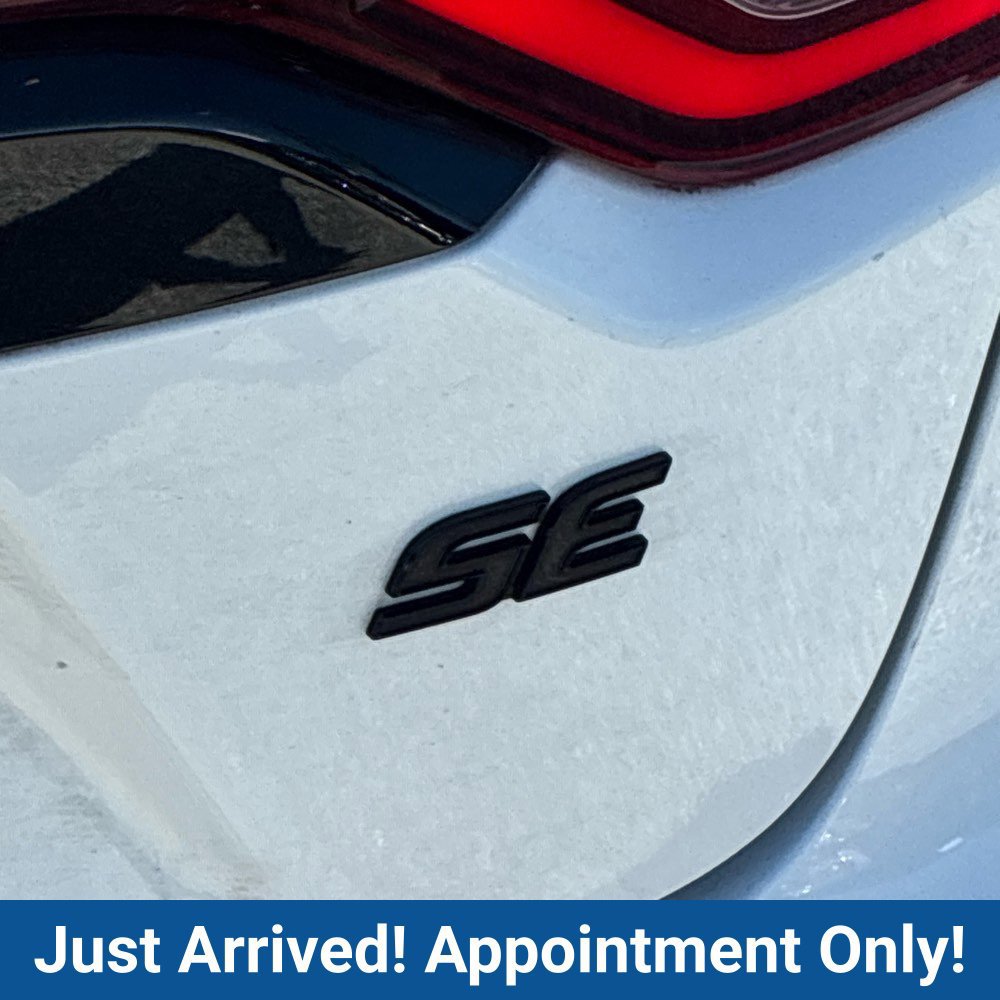 Used 2022 Toyota Corolla SE FWD image 5
