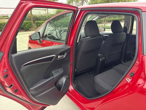 Used 2016 Honda Fit EX image 12