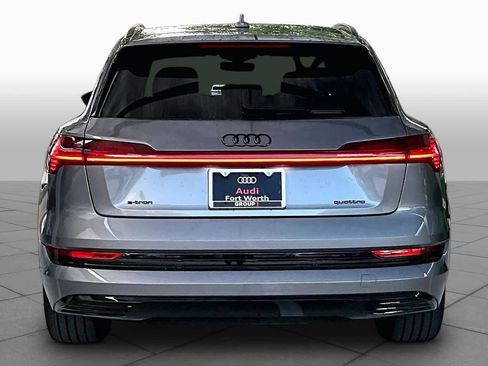 Used 2023 Audi e-tron Premium Plus w/ Premium Plus Package AWD/4WD image 7