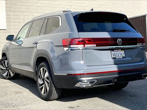 Certified 2025 Volkswagen Atlas SEL image 10