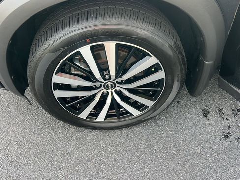 Used 2023 Nissan Pathfinder Platinum AWD/4WD image 41