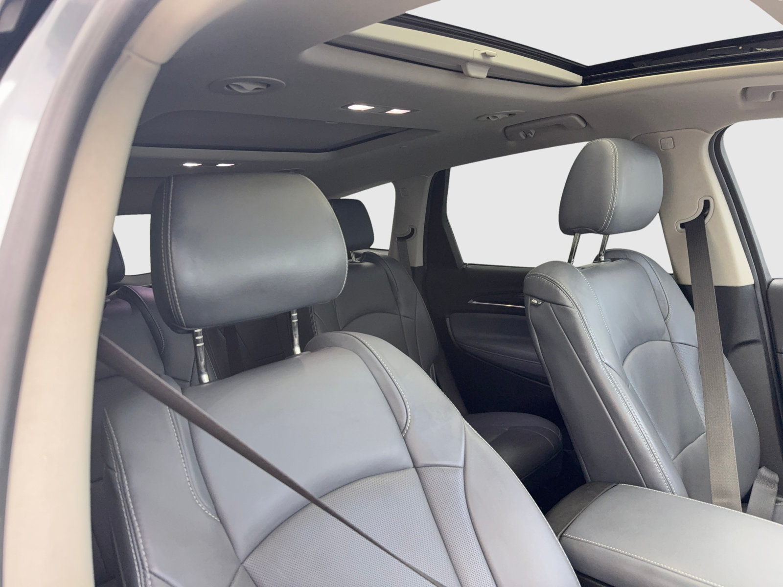 Used 2018 Buick Enclave Premium w/ Trailering Package AWD/4WD image 36