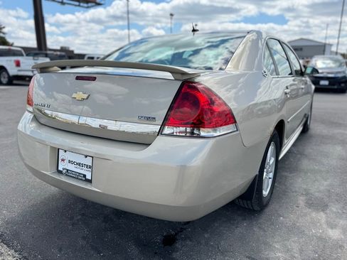 Used 2009 Chevrolet Impala LT w/ Luxury Edition Package FWD image 35