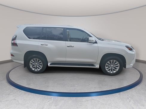 Used 2023 Lexus GX 460 Premium image 4