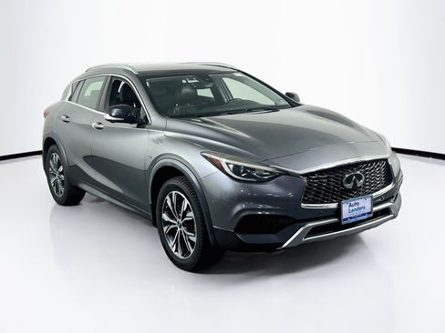 Used 2019 INFINITI QX30 AWD w/ Navigation Package image 3