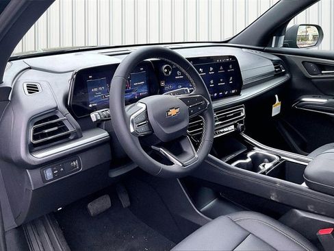 New 2026 Chevrolet Traverse LT w/ Driver Confidence Package image 3