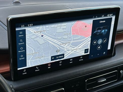 Certified 2022 Lincoln Nautilus Reserve w/ Luxury Package image 18