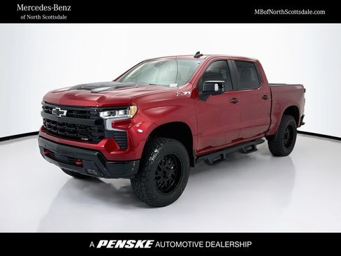 Used 2025 Chevrolet Silverado 1500 LT Trail Boss w/ Convenience Package II AWD/4WD image 1