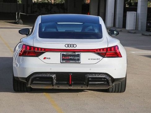 New 2025 Audi RS e-tron GT performance image 9