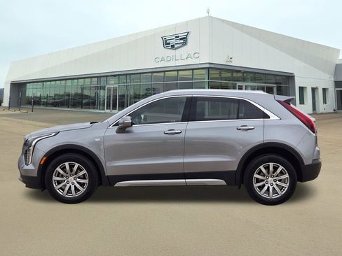 Certified 2023 Cadillac XT4 Premium Luxury w/ Enhanced Visibility Package image 3