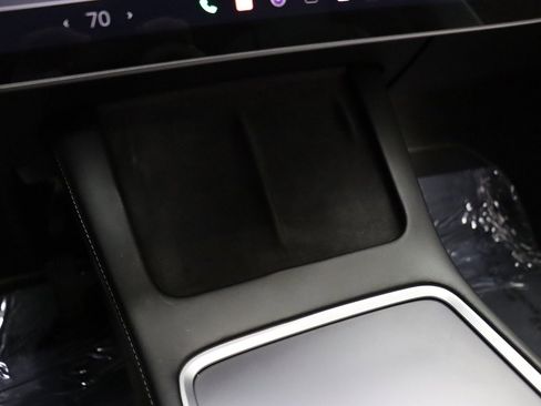 Used 2021 Tesla Model Y Long Range image 43