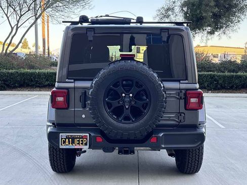 Used 2019 Jeep Wrangler Unlimited Sahara w/ Quick Order Package 24M Moab image 4