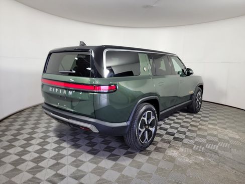 Used 2024 Rivian R1S Adventure AWD/4WD image 5