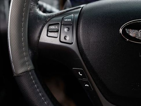 Used 2011 Hyundai Genesis 2.0T image 30