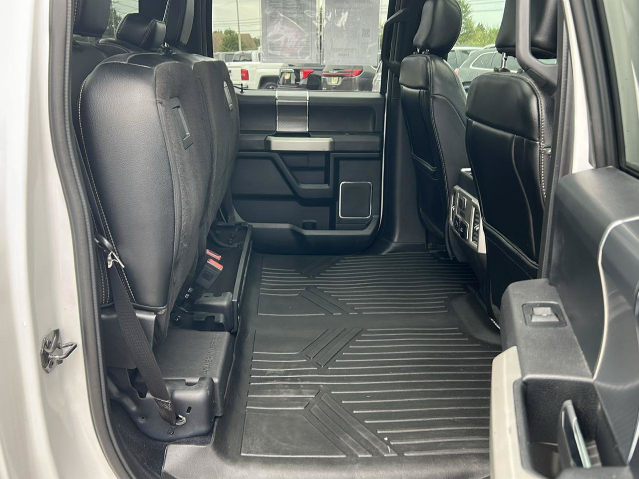 Used 2018 Ford F150 Lariat w/ Equipment Group 502A Luxury AWD/4WD image 29