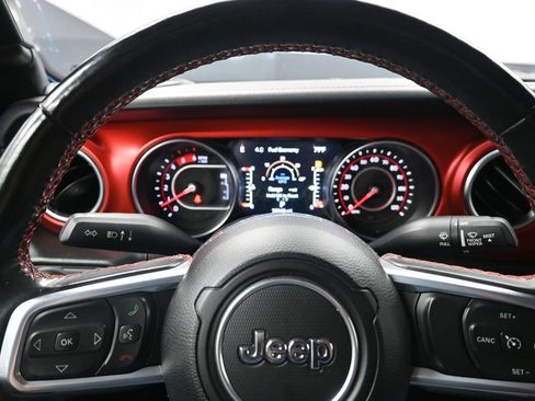 Used 2022 Jeep Gladiator Rubicon w/ LED Lighting Group AWD/4WD image 13