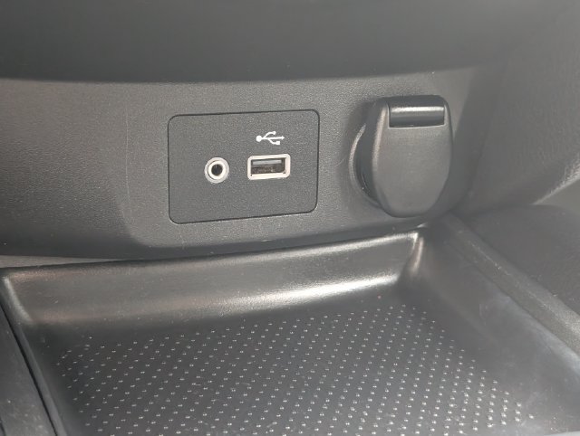 Used 2018 Nissan Rogue SV AWD/4WD image 26