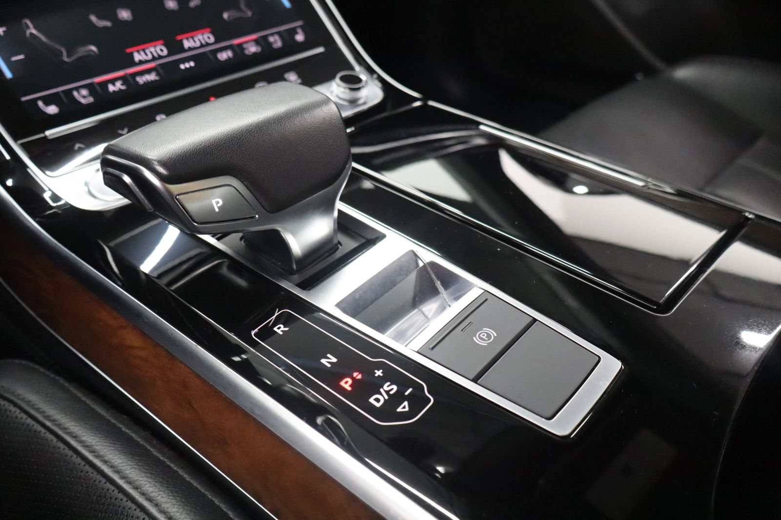 Used 2019 Audi A8 L 3.0T w/ Executive Package AWD/4WD image 38