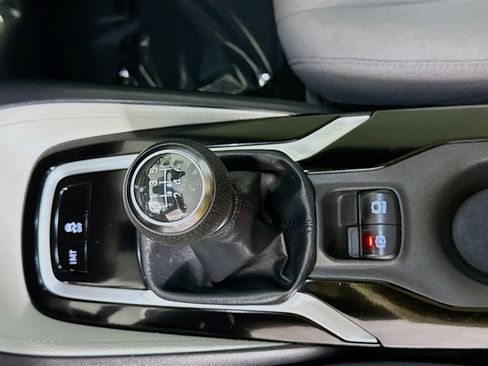 Used 2020 Toyota Corolla SE image 20