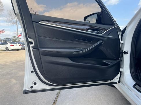Used 2017 BMW 530i image 11