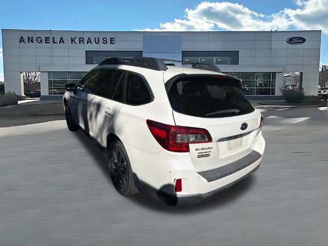 Used 2015 Subaru Outback 2.5i Limited AWD/4WD image 8