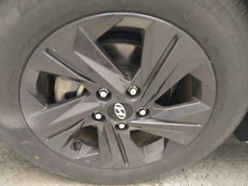 Used 2021 Hyundai Elantra SEL FWD image 31