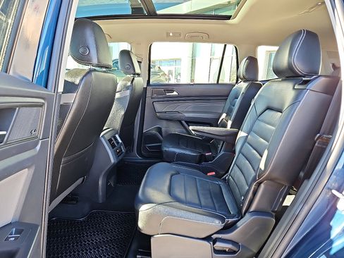 Certified 2023 Volkswagen Atlas SEL Premium image 10