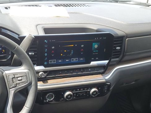 Certified 2023 Chevrolet Silverado 1500 LT AWD/4WD image 30