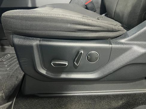 Used 2015 Ford F150 XLT w/ Equipment Group 302A Luxury image 24