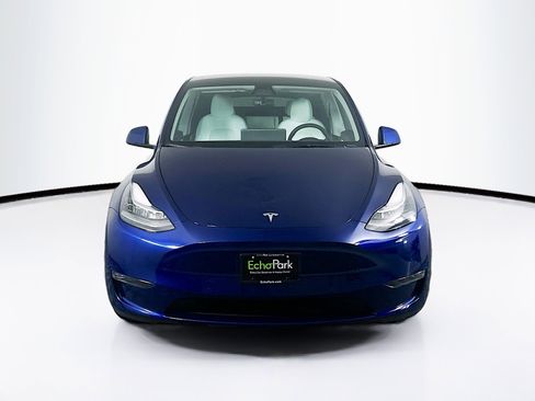 Used 2022 Tesla Model Y Long Range image 2