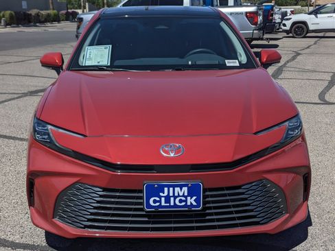 Used 2025 Toyota Camry XLE w/ Premium Package FWD image 6