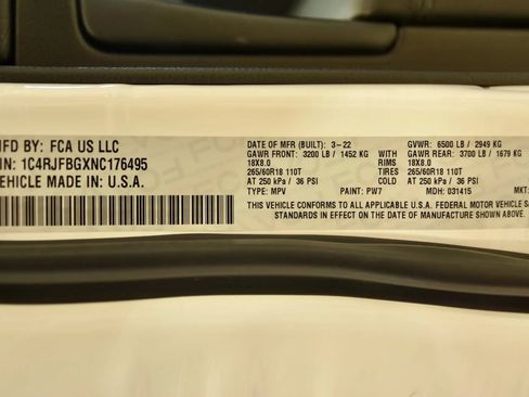 Used 2022 Jeep Grand Cherokee Limited AWD/4WD image 30