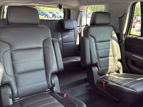 Used 2019 GMC Yukon Denali w/ Denali Ultimate Package AWD/4WD image 31