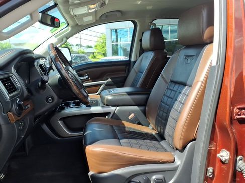 Used 2019 Nissan Titan Platinum Reserve w/ Platinum Utility Package AWD/4WD image 22