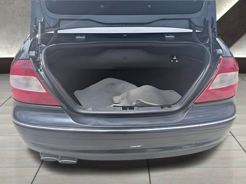 Used 2008 Mercedes-Benz CLK 350 Cabriolet w/ P2 Pkg image 7