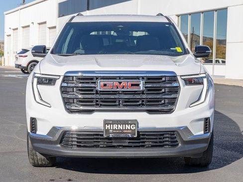 Used 2025 GMC Acadia Elevation image 2