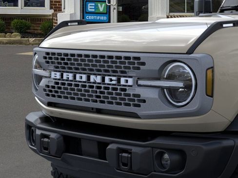 New 2026 Ford Bronco Badlands w/ Sasquatch Package image 19