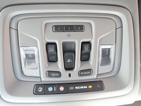 Used 2022 GMC Sierra 1500 Denali w/ Denali Premium Package AWD/4WD image 23